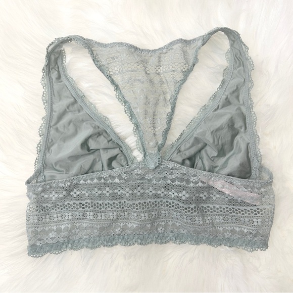 VICTORIA’S SECRET Sage Green Feminine Lace Bralette - Picture 2 of 4